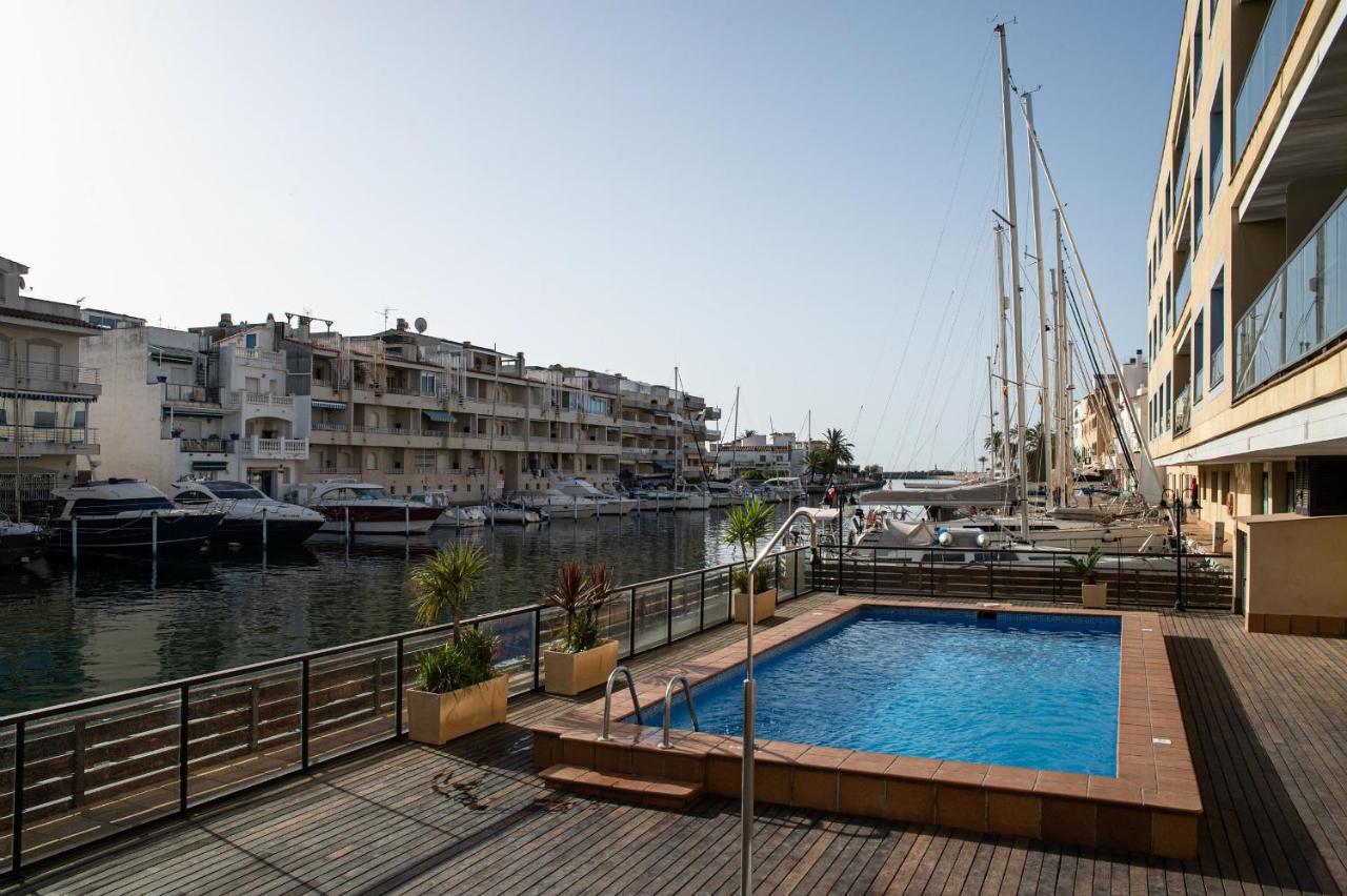 Pierre & Vacances Empuriabrava Marina Exterior foto