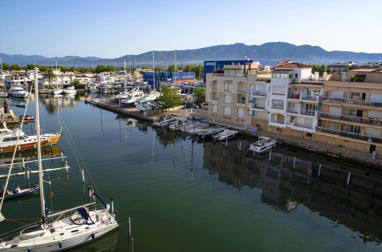 Pierre & Vacances Empuriabrava Marina Exterior foto