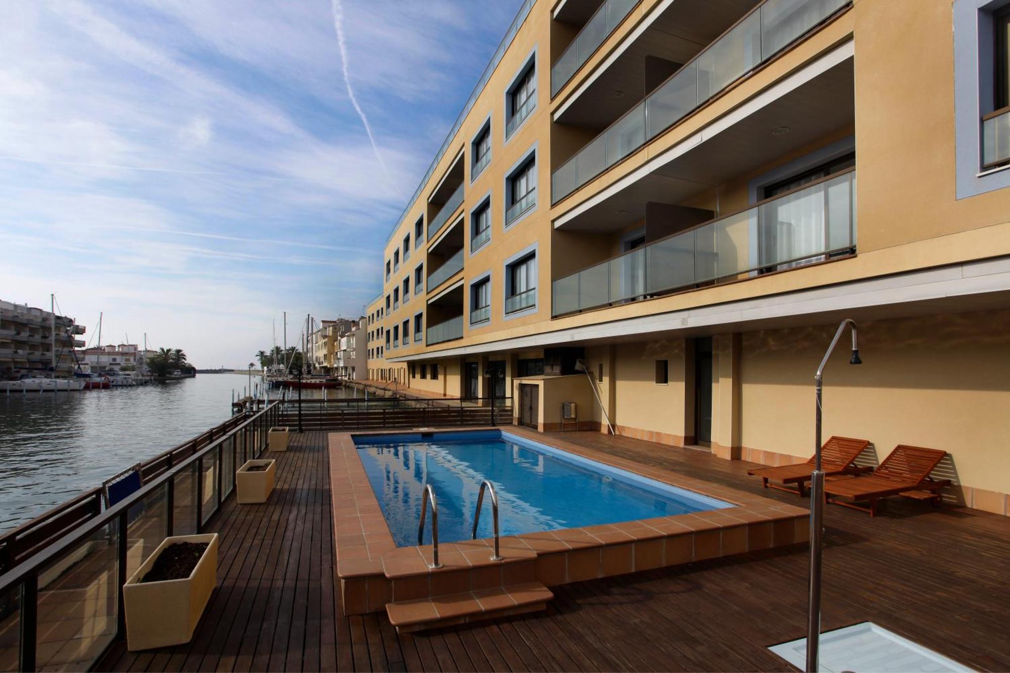 Pierre & Vacances Empuriabrava Marina Exterior foto