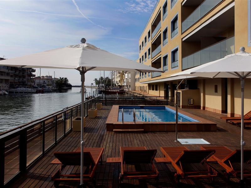 Pierre & Vacances Empuriabrava Marina Exterior foto
